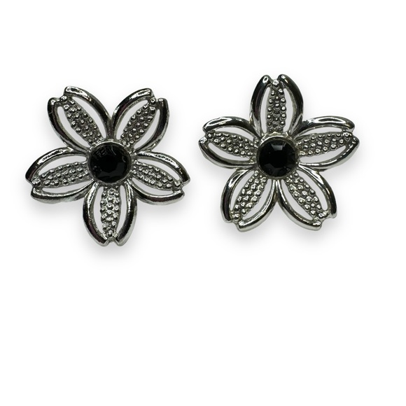 Sarah Coventry Silver Tone Black Crystal Flower Brooch Clip On Earrings Set - Picture 2 of 7